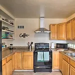 Comfy And Cozy Kalispell Home Walk To Downtown