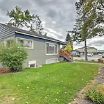 Comfy And Cozy Kalispell Home Walk To Downtown