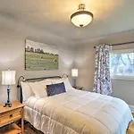 Comfy And Cozy Kalispell Home Walk To Downtown