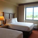 Glacier International Lodge