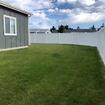 Modern Montana Getaway - All The Comforts Of Home!