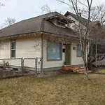 Updated Eastside Bungalow, Quiet Tree-Lined Neighborhood, Walk To Downtown Kalispell - 2 Bdrm