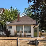 Updated Eastside Bungalow, Quiet Tree-Lined Neighborhood, Walk To Downtown Kalispell - 2 Bdrm
