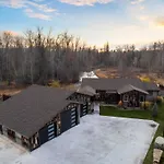 River\'S Edge Riverfront With Hot Tub Sauna & Game Room
