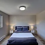 Modern Lofts At Aria 9