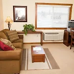 Glacier Ridge Suites