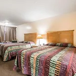 Econo Lodge Inn & Suites Kalispell - Glacier National Park Gateway