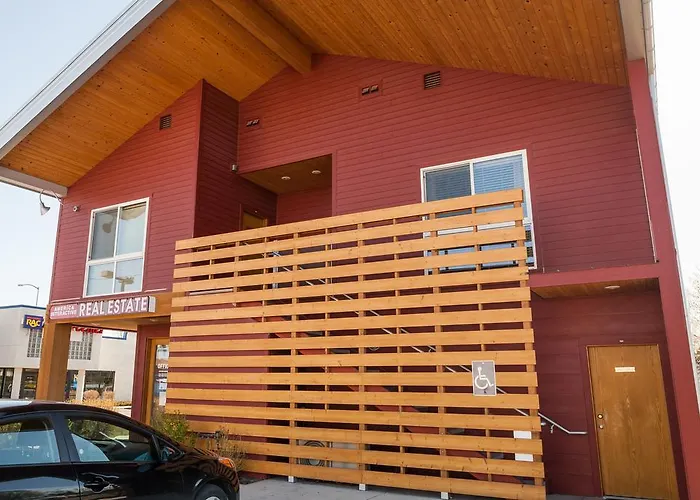 Glacier Ridge Suites