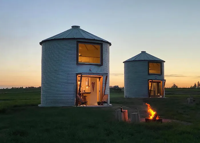 Clark Farm Silos - 5 Silo Mountain View Retreat