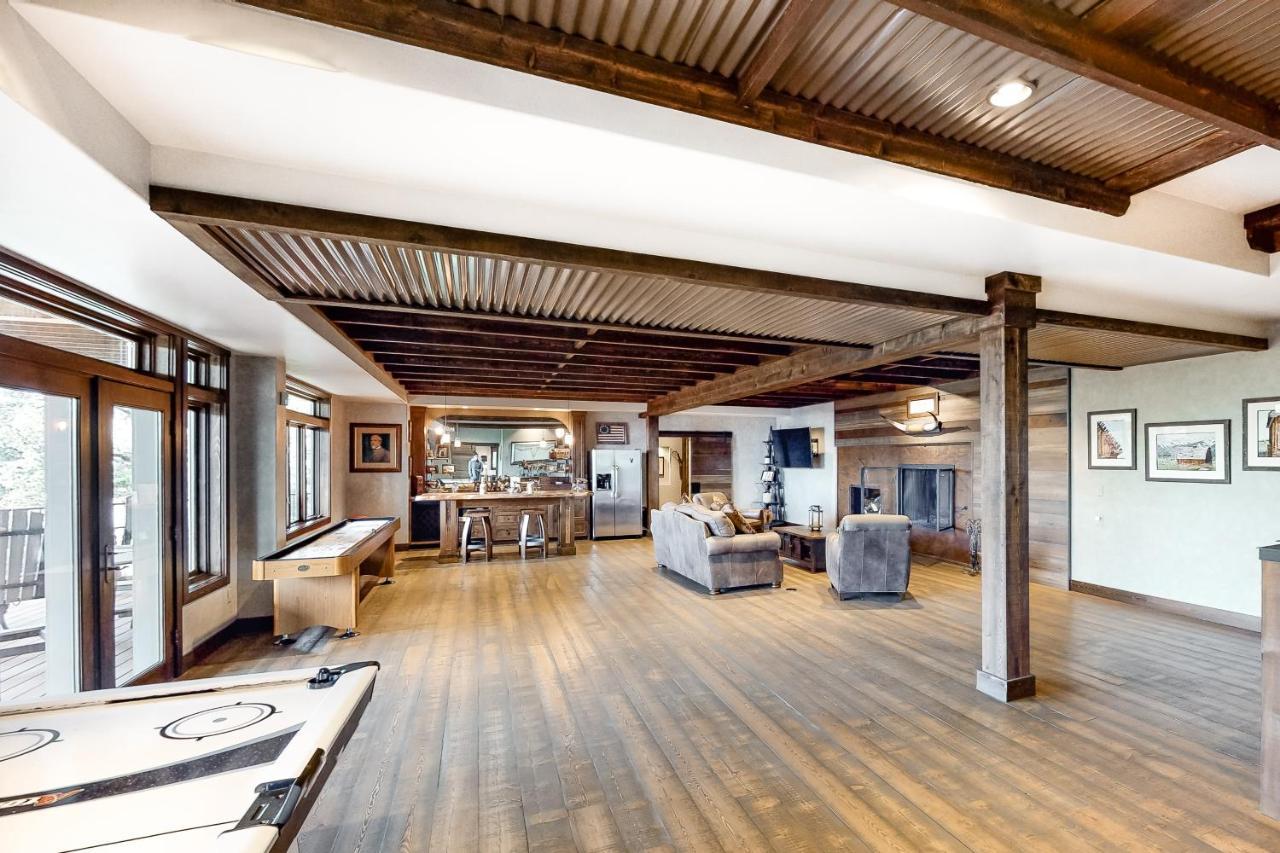 High Road Estate Holiday home *