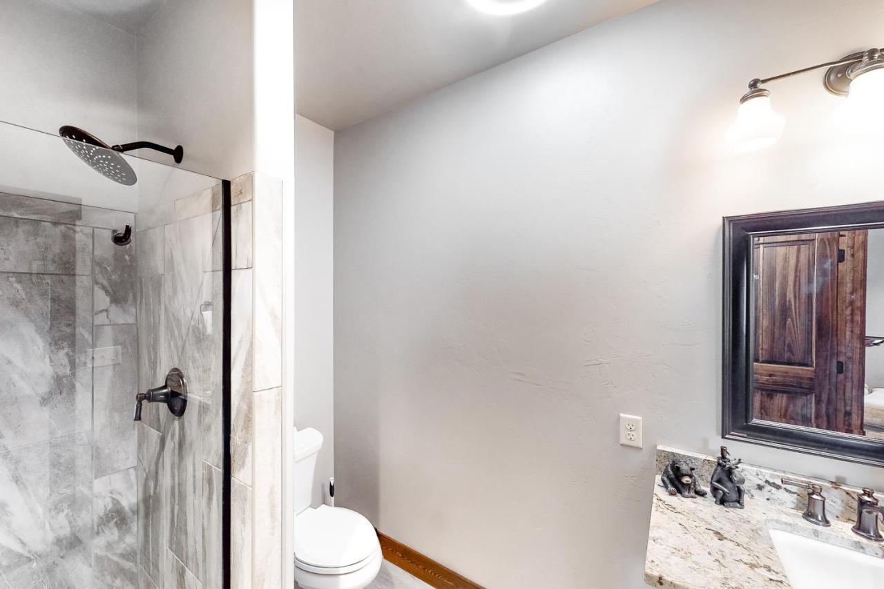 High Road Estate Holiday home Kalispell