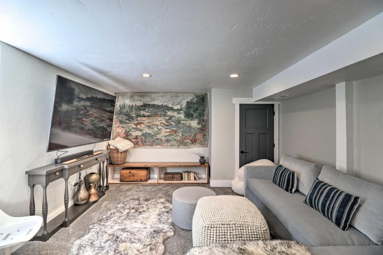 Luxe Glacier Getaway Walk To Downtown Kalispell!