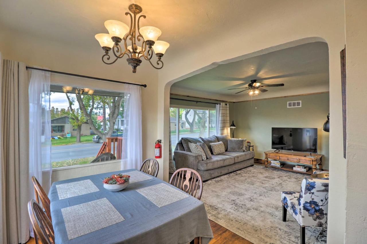 Comfy And Cozy Walk To Downtown Holiday home