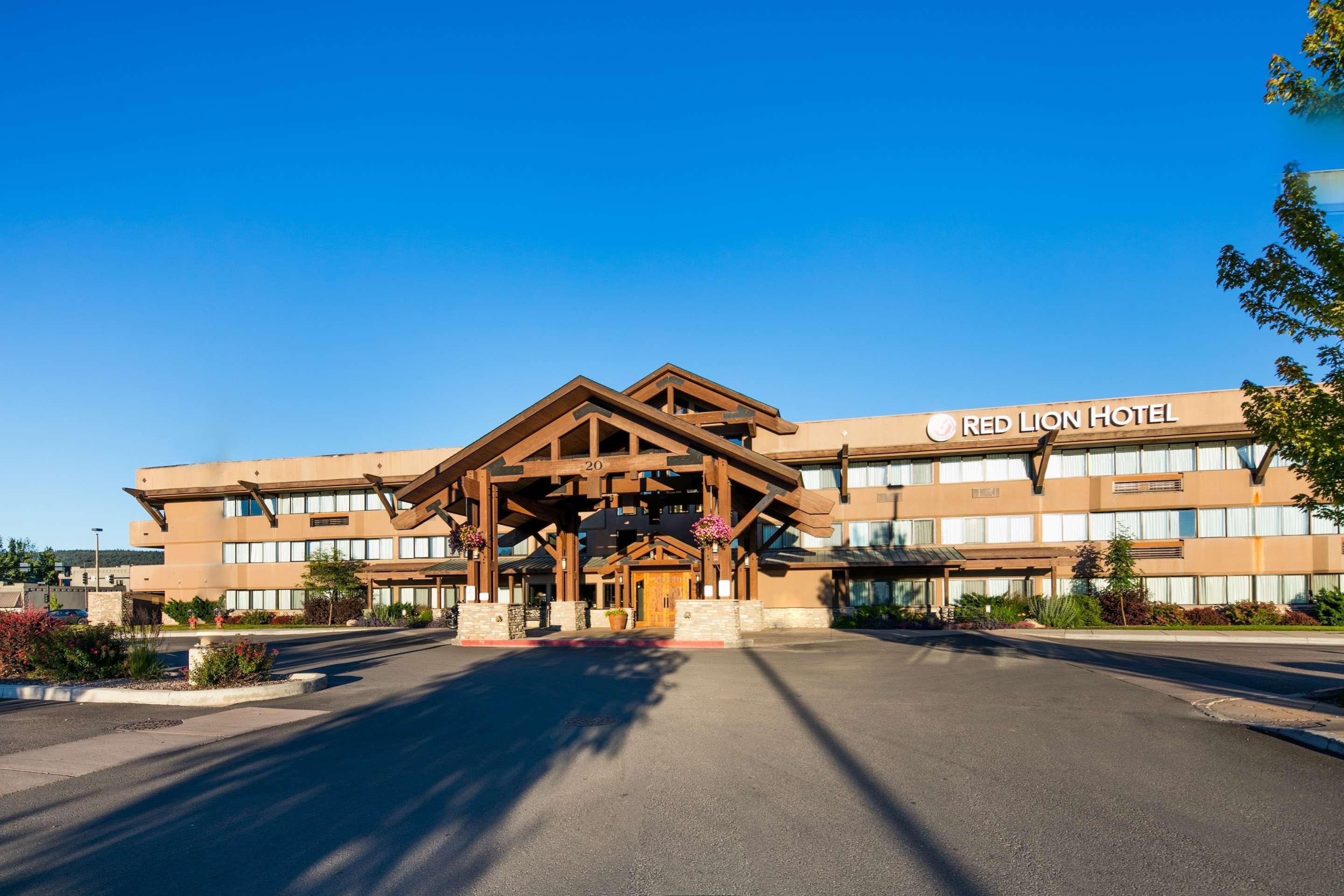 Hotel Red Lion 3*