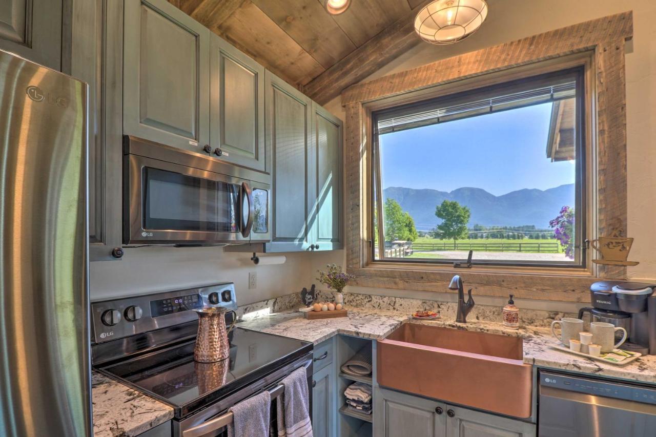 Holiday home Stunning On 30-acre Farm! *
