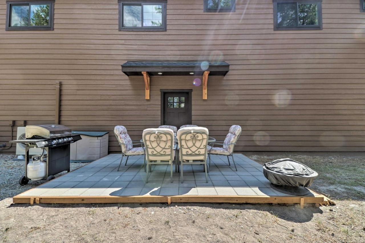 Holiday home Modern Retreat 37 Mi To Glacier Np