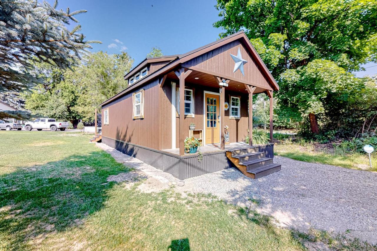 The Montclair Drive Delight Holiday home Kalispell