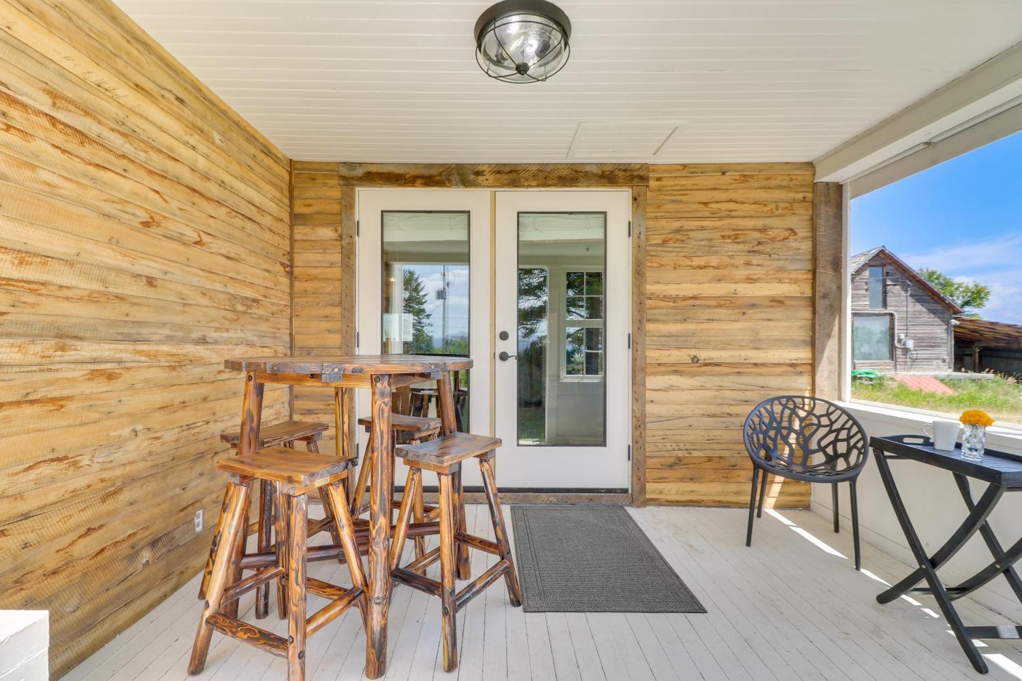 Remodeled With Mountain Views *