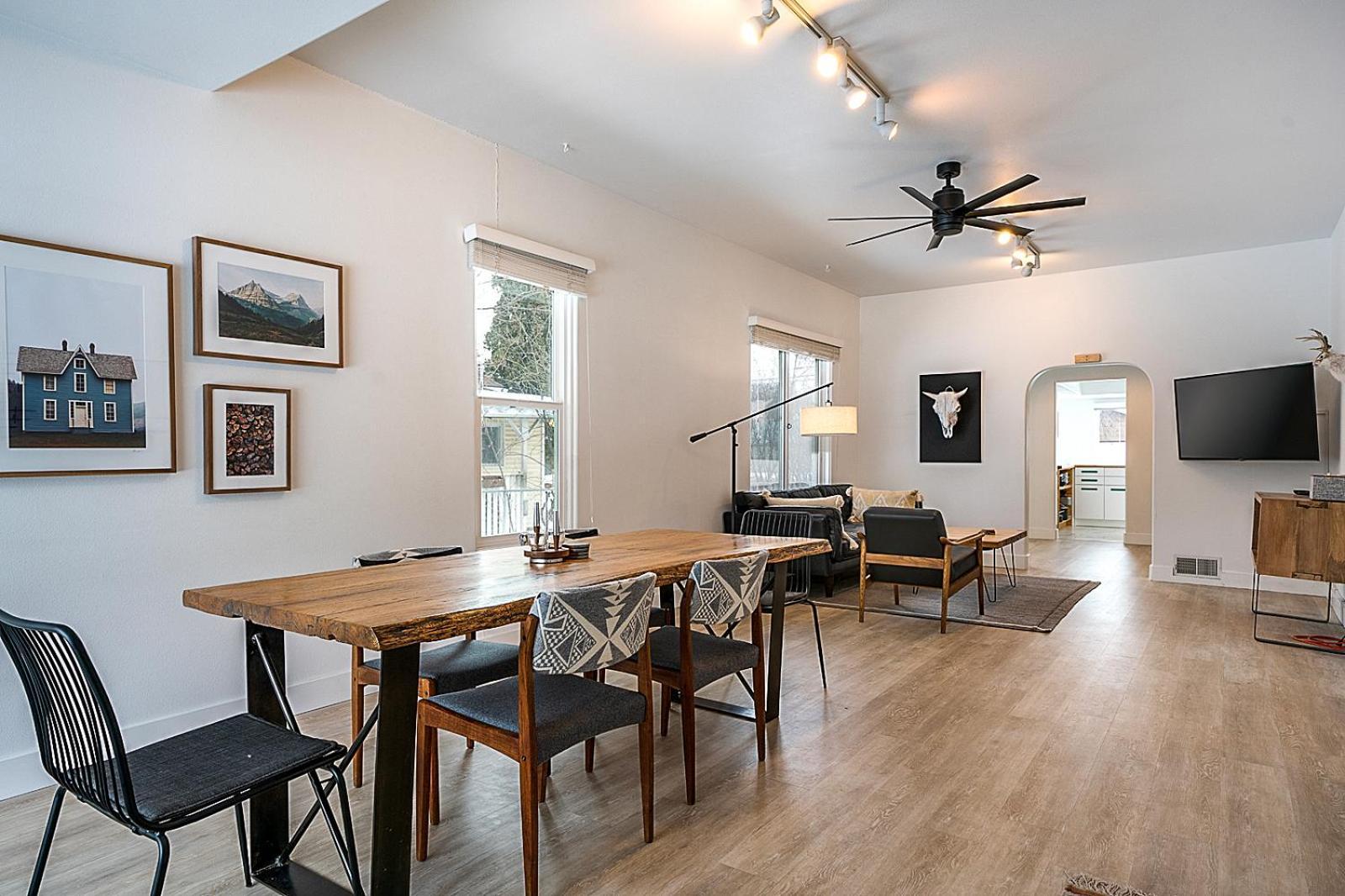 Updated Eastside Bungalow, Quiet Tree-lined Neighborhood, Walk To Downtown - 2 Bdrm Kalispell