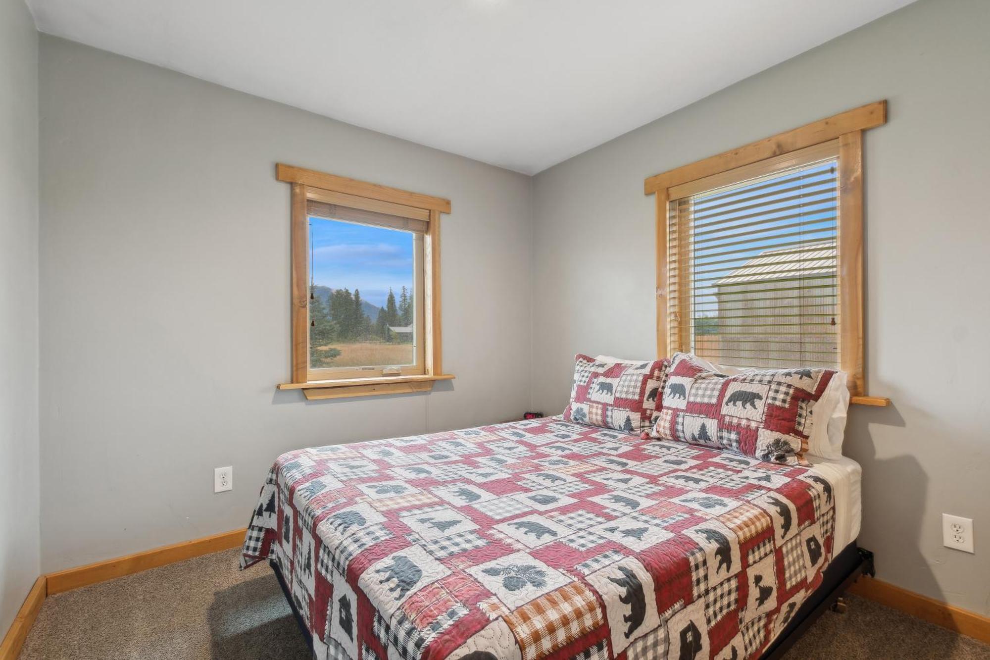 Explorer's Basecamp Holiday home Kalispell