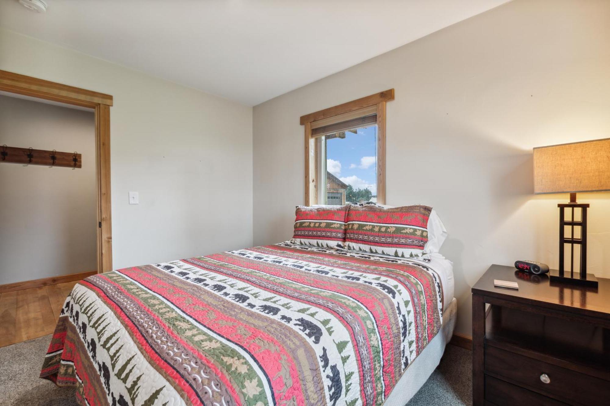 Explorer's Basecamp Holiday home Kalispell