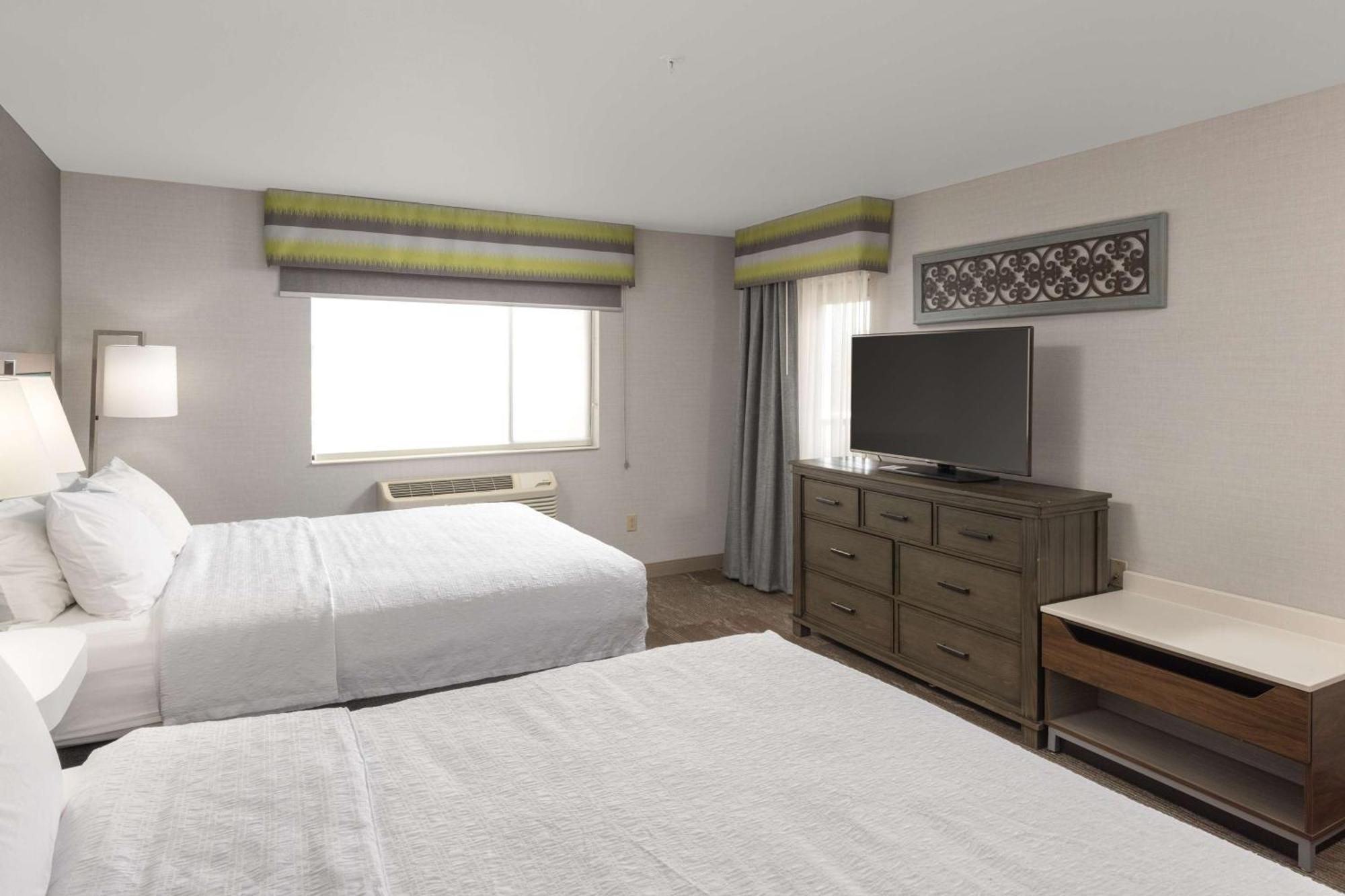 Hotel Hampton 3*