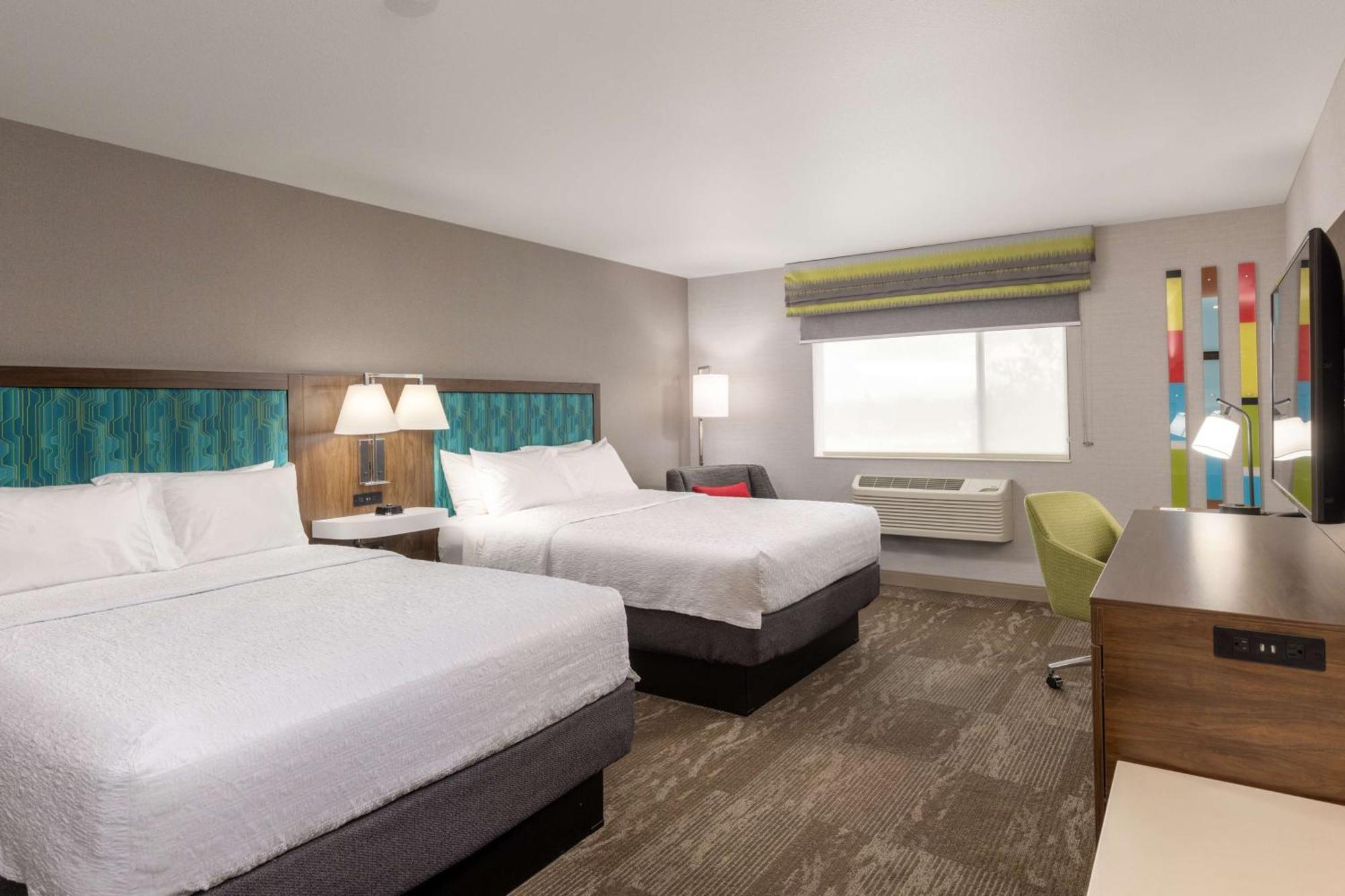 Hampton 3*