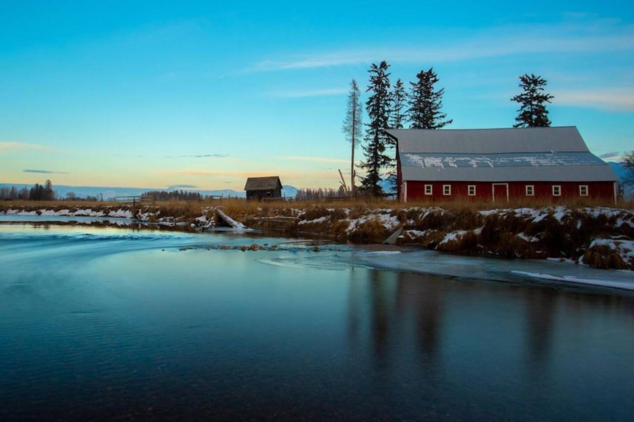Modern Farmhouse- Conveniently Located In Kalispel Holiday home Kalispell