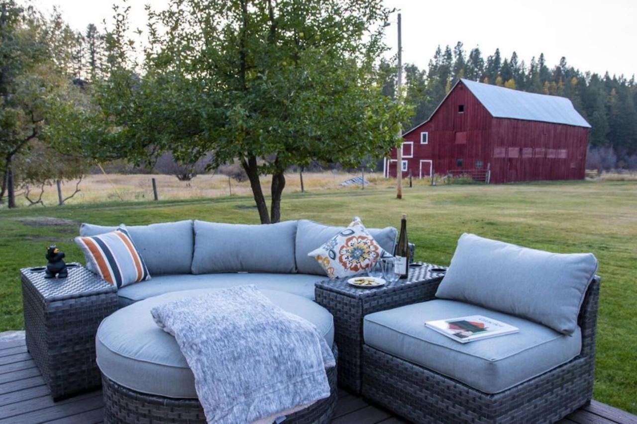 Modern Farmhouse- Conveniently Located In Kalispel Kalispell