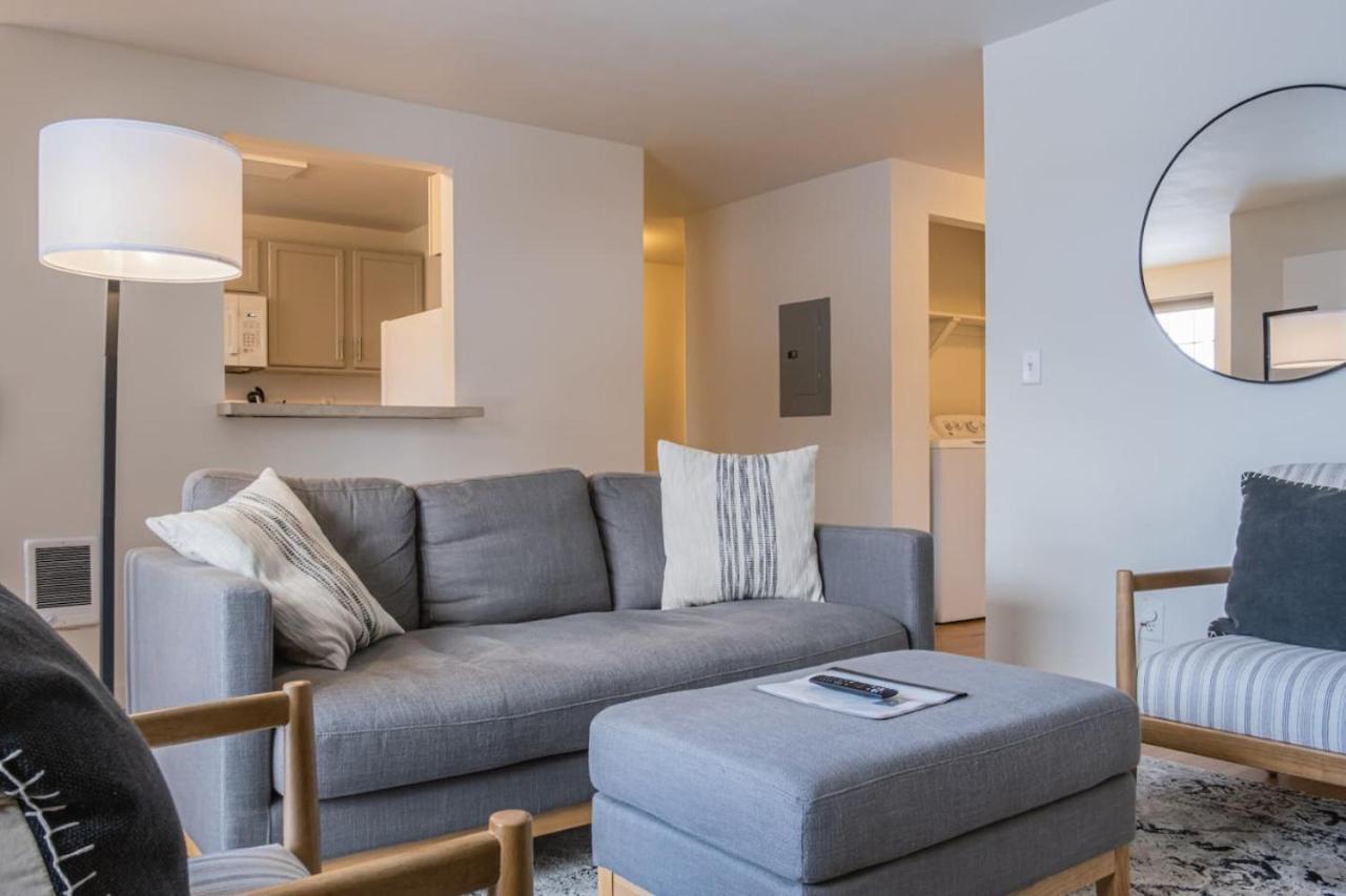 Modern Lofts At Aria 1 Apartment *