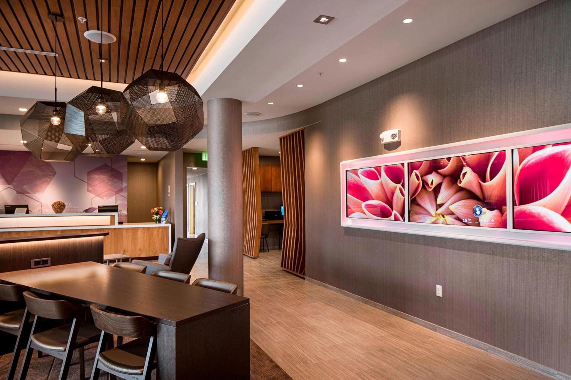 Hotel Springhill By Marriott