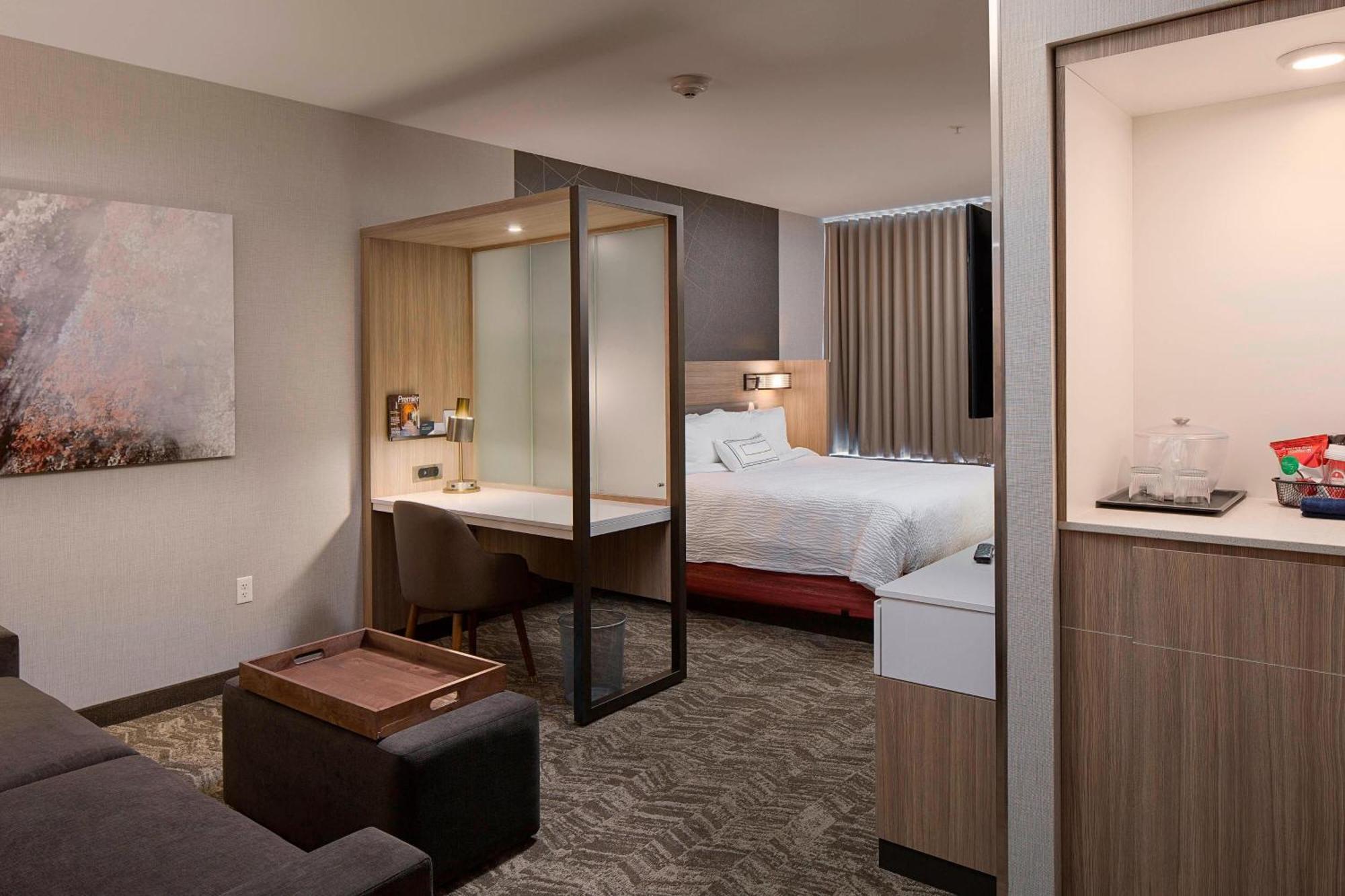 Springhill By Marriott Hotel 3*