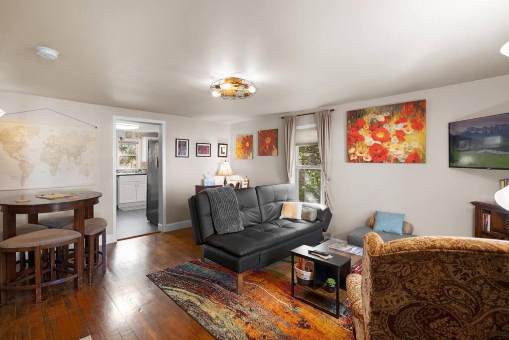 Charming And Cozy Private Walking Distance To Downtown Holiday home Kalispell