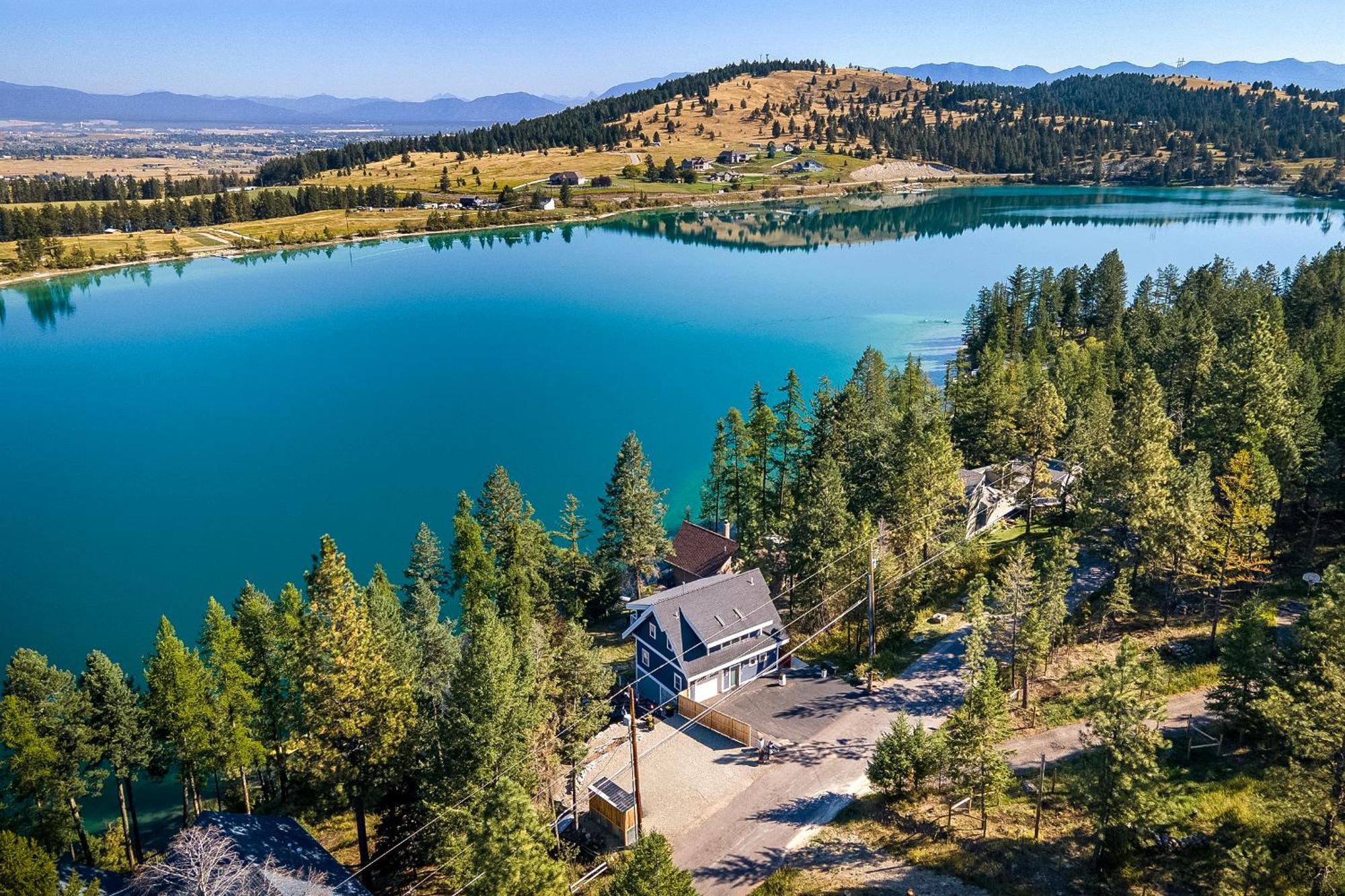 Holiday home Foys House Offers Perfect Lakeside Vacation! *