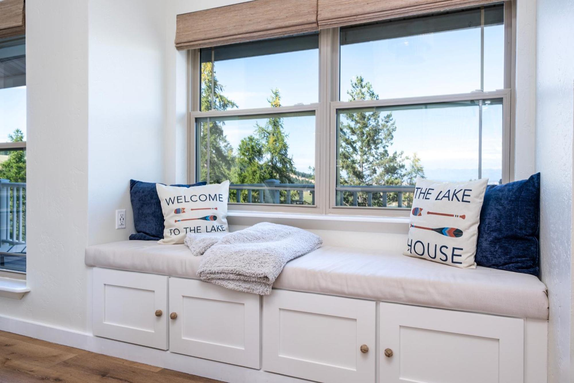 Foys House Offers Perfect Lakeside Vacation! Kalispell