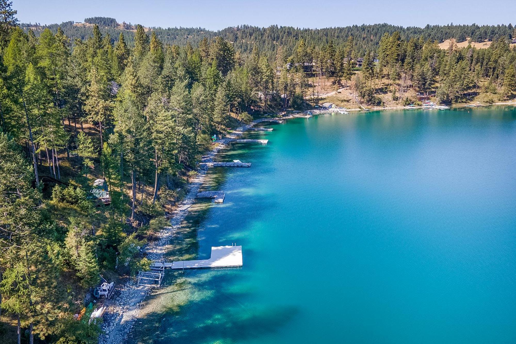 Foys House Offers Perfect Lakeside Vacation! Holiday home