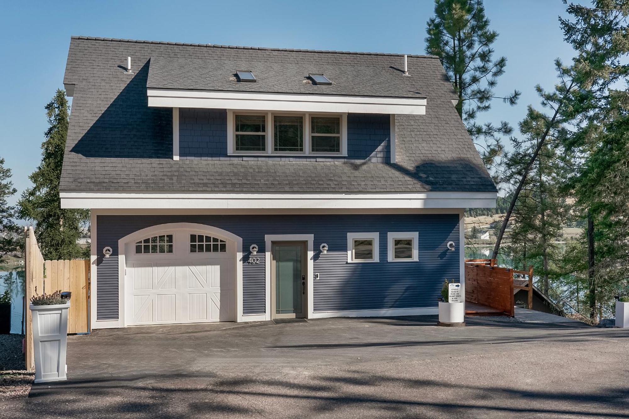 Foys House Offers Perfect Lakeside Vacation! * Kalispell