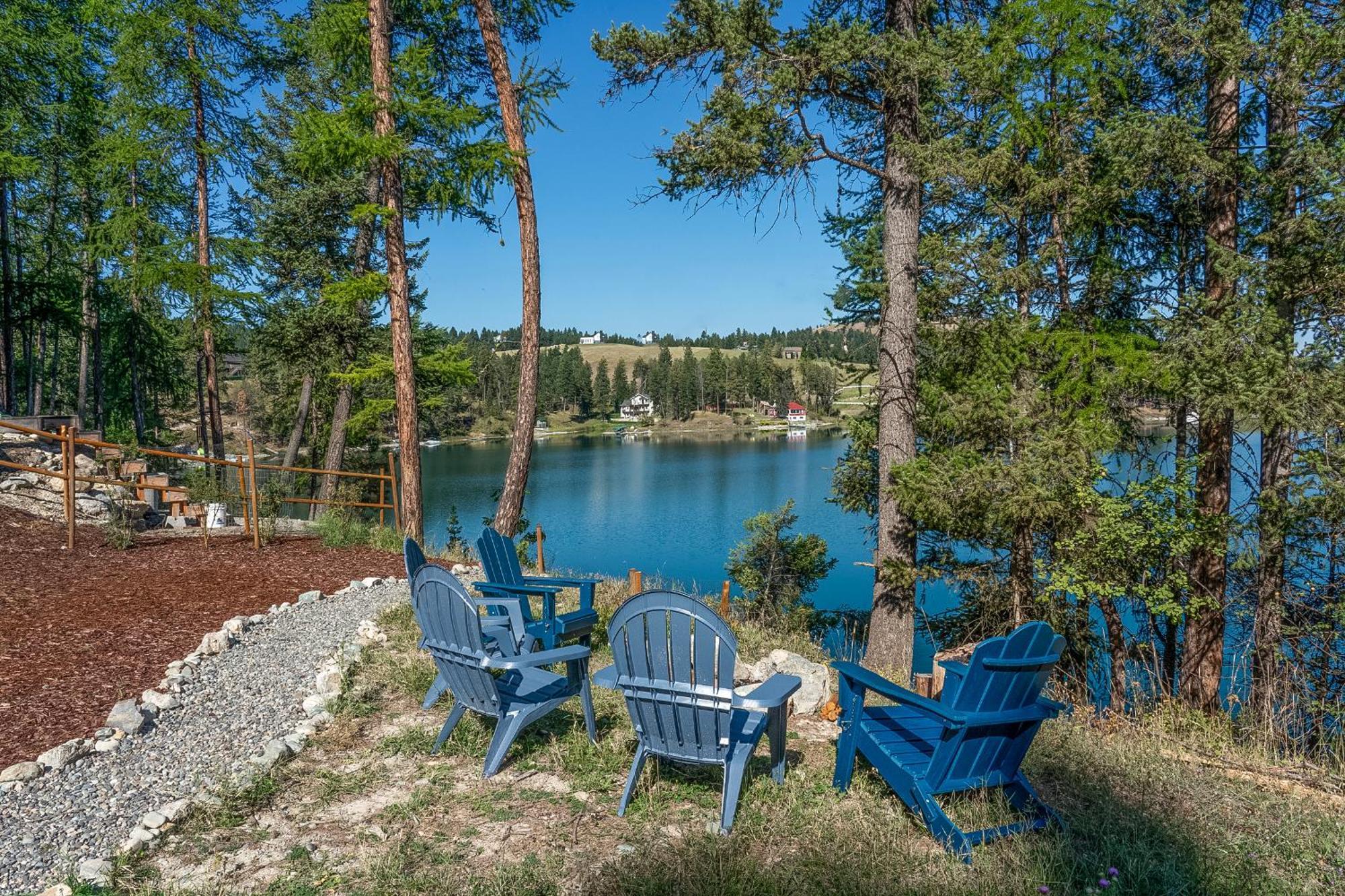 Foys House Offers Perfect Lakeside Vacation! Holiday home Kalispell
