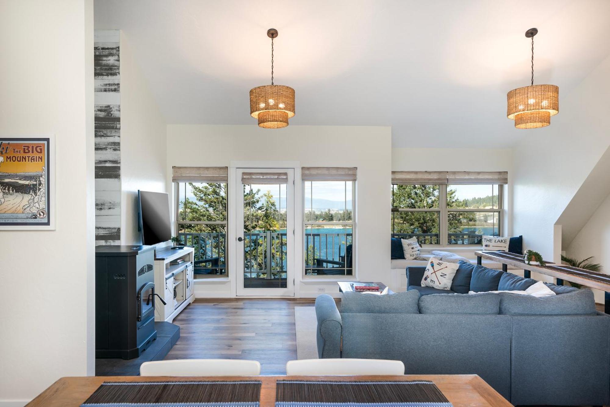 Foys House Offers Perfect Lakeside Vacation! *