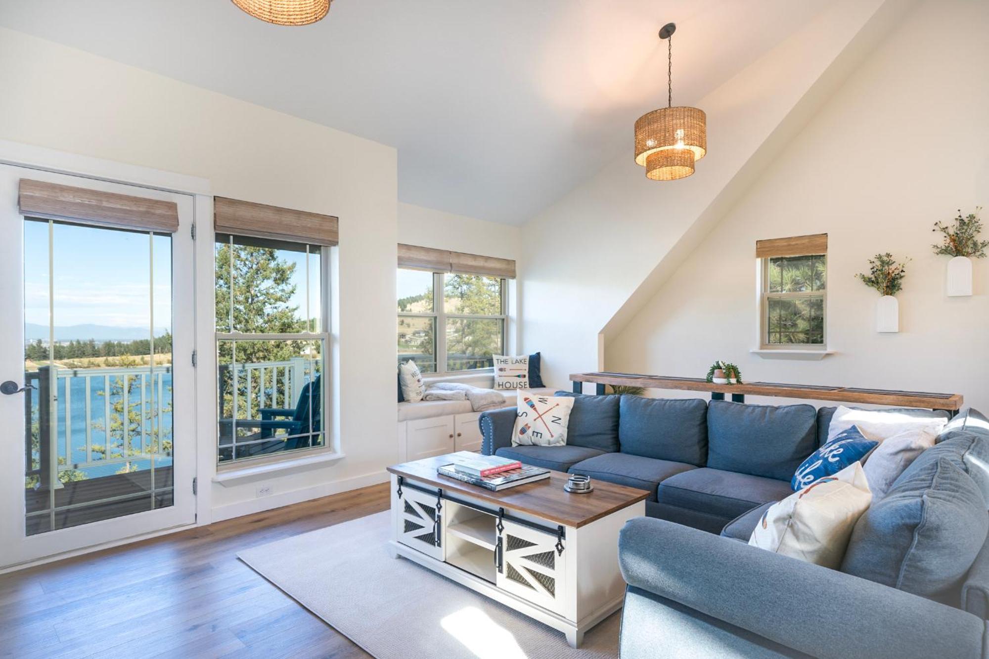 Holiday home Foys House Offers Perfect Lakeside Vacation!
