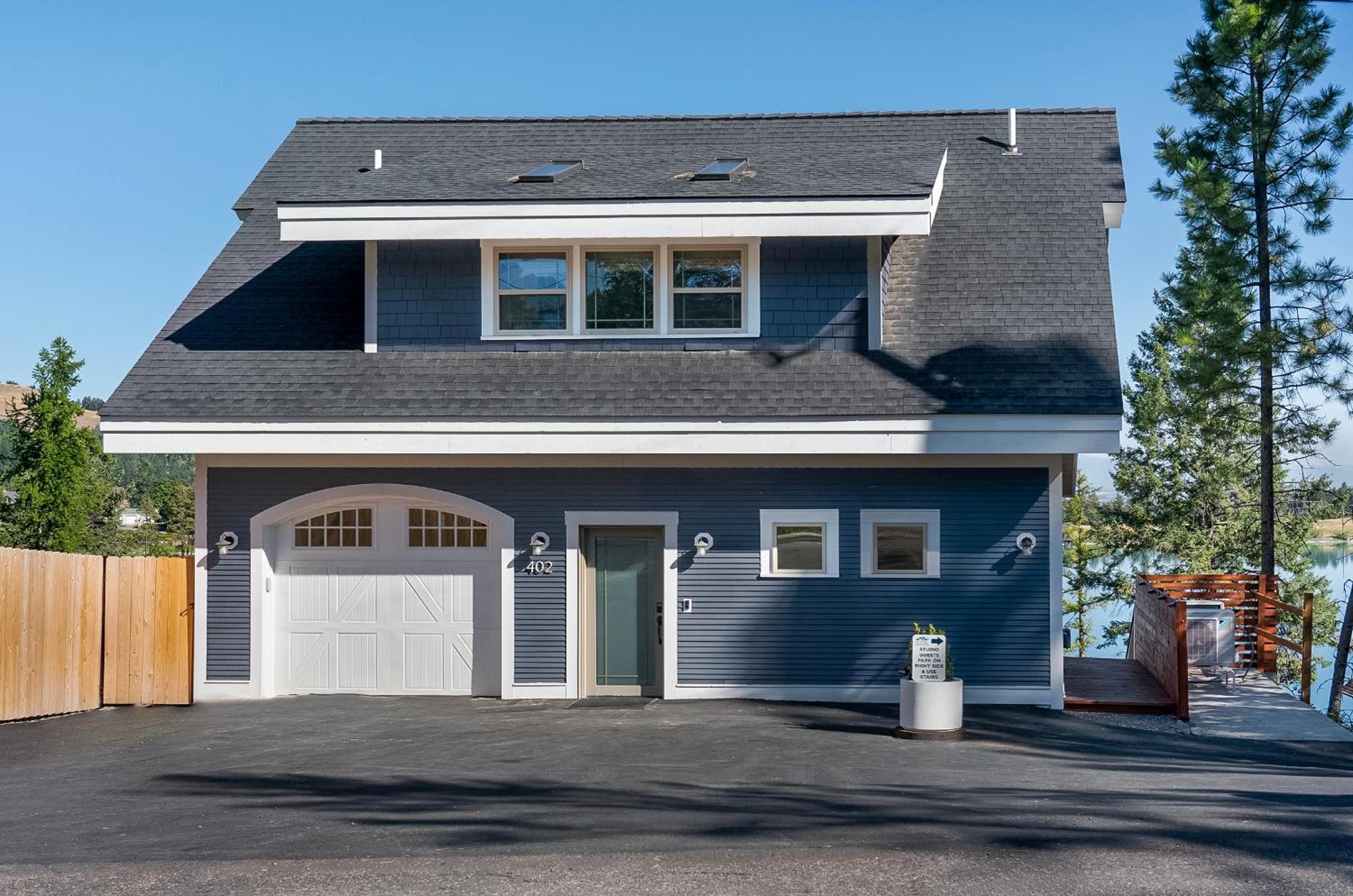 Foys House Offers Perfect Lakeside Vacation! Holiday home Kalispell