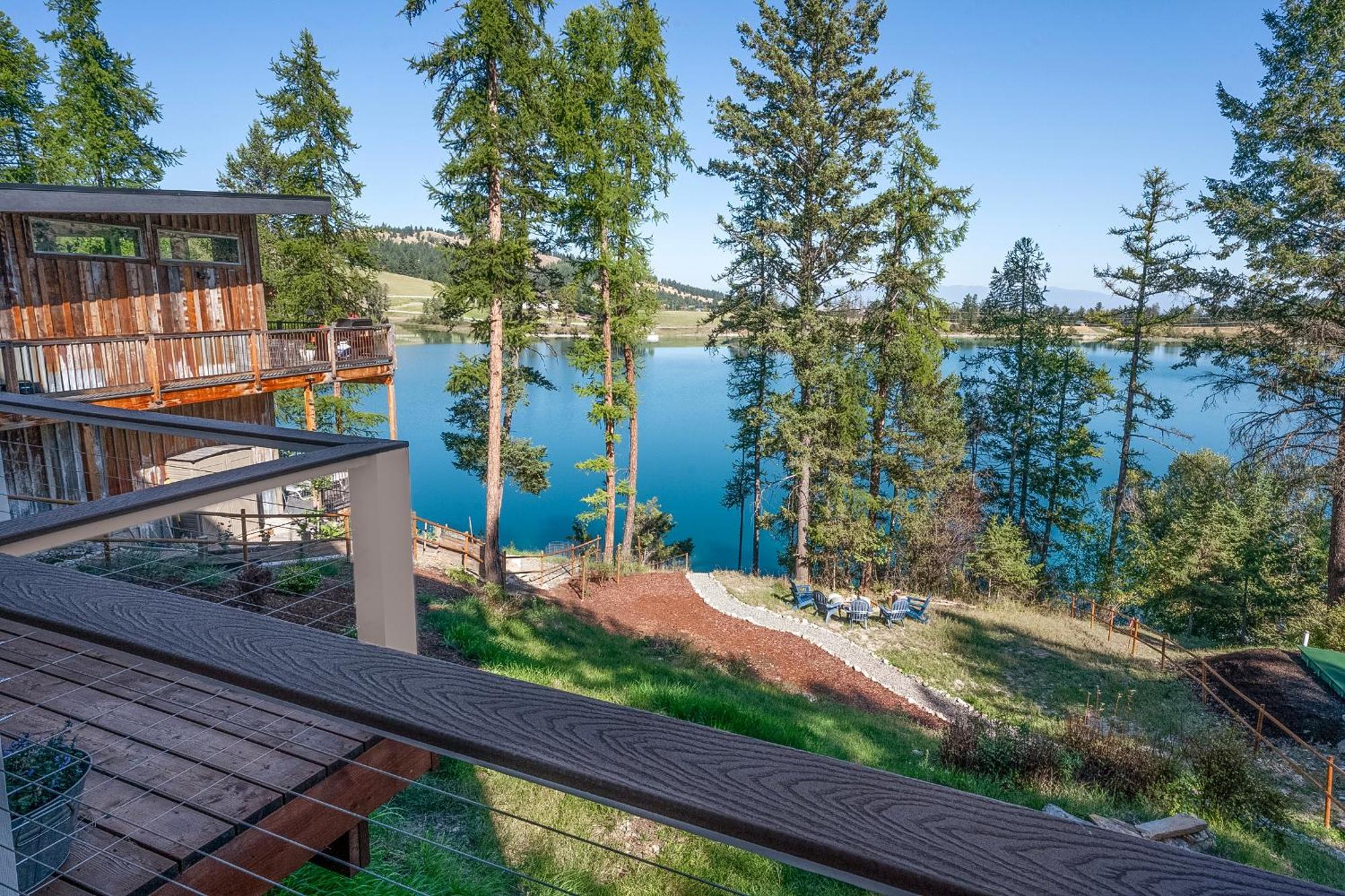 Foys House Offers Perfect Lakeside Vacation! Holiday home *