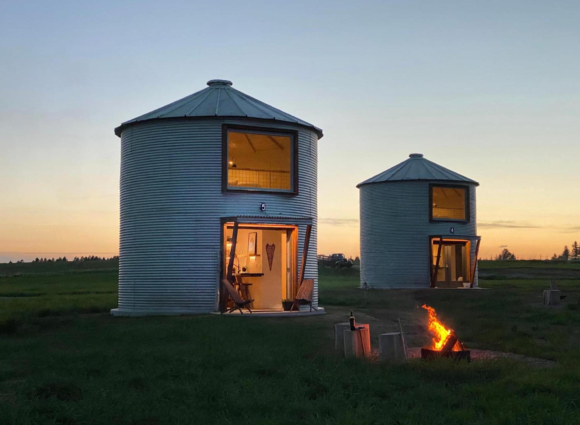 Farm stay Clark Farm Silos - 5 Silo Mountain View Retreat *