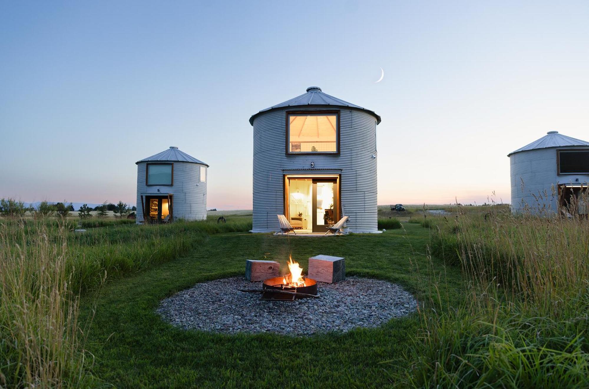 Clark Farm Silos - 5 Silo Mountain View Retreat * Kalispell