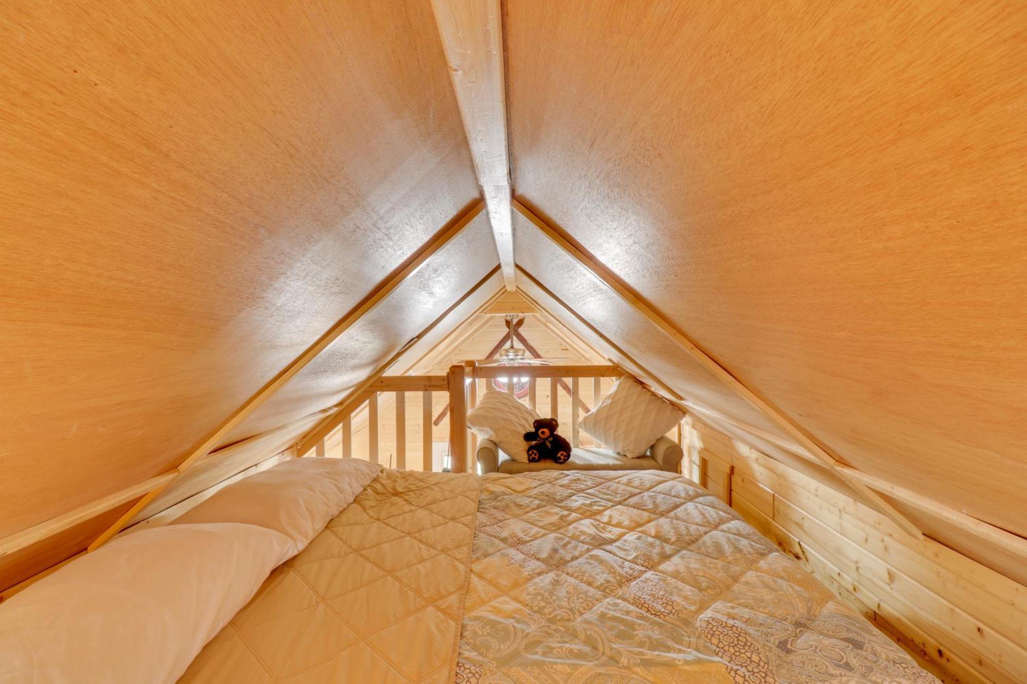 Apartment Access, Fire Pit Glacier Country Getaway!