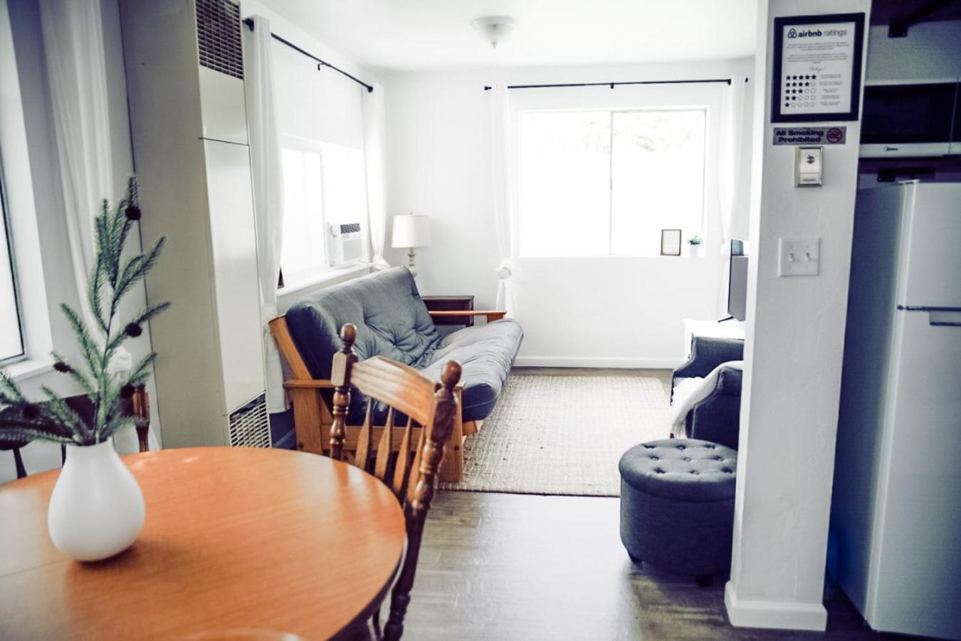 Holiday home House-1 Bedroom, 1 Bath-private, Centrally Located *