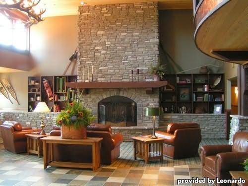 Red Lion Hotel 3*