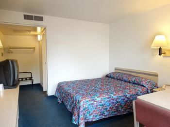 Hotel 6-kalispell, Mt 2*