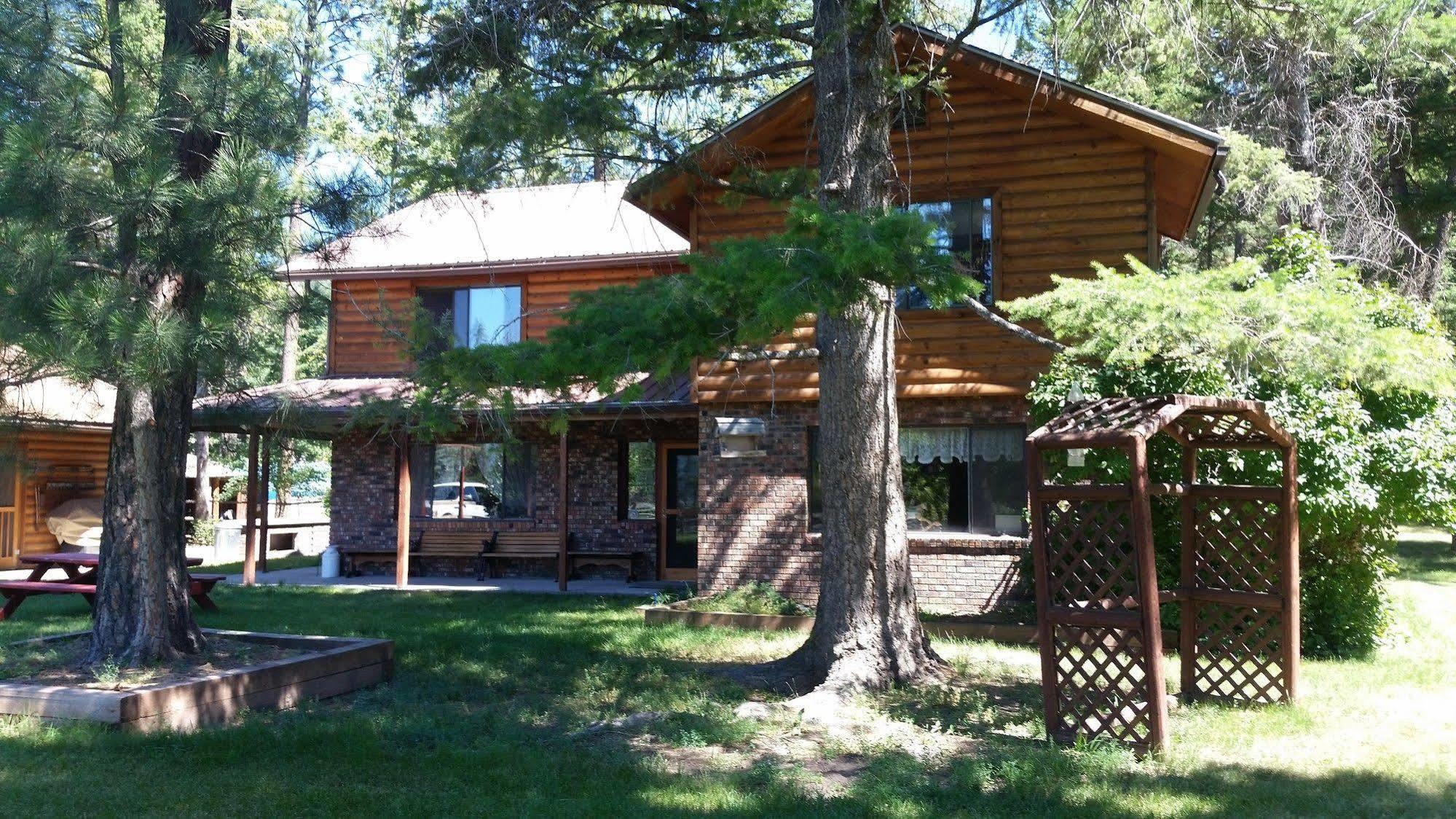 Lonesome Dove Ranch Bed & Breakfast