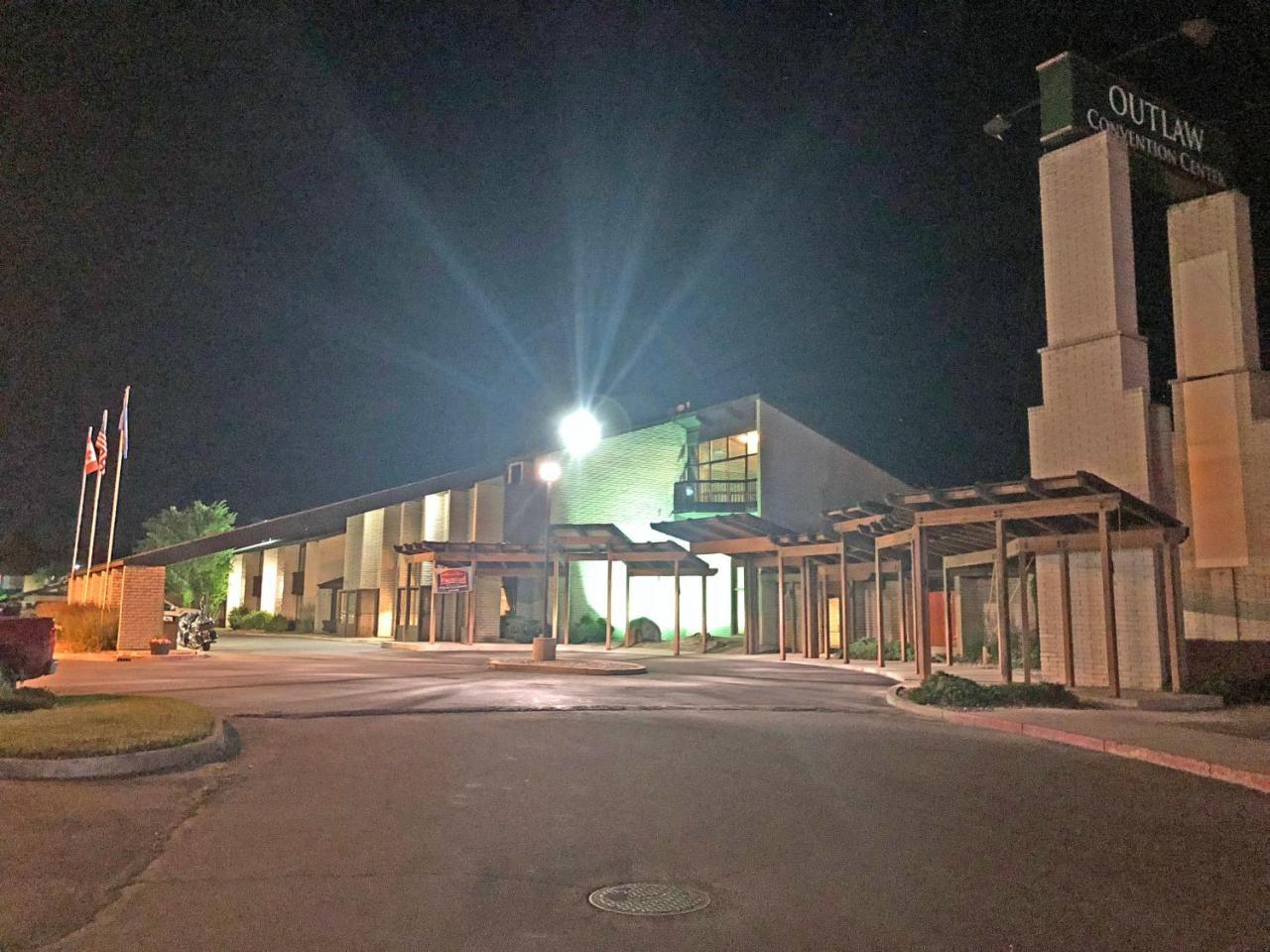 Fairbridge Inn, & Outlaw Conference Center - Kalispell